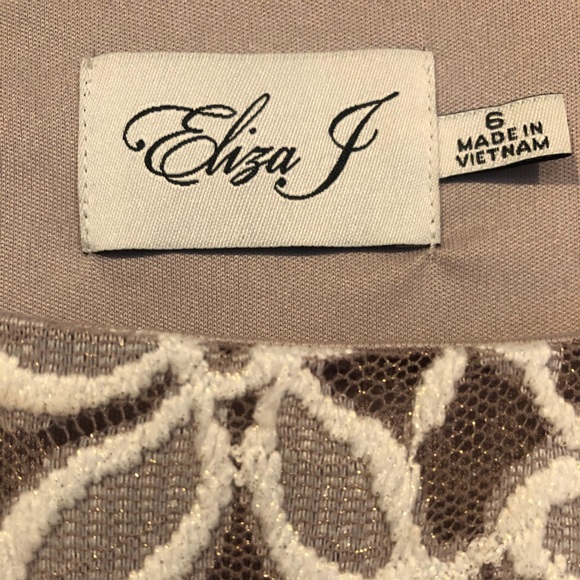 Dress - Picture 3 of 8